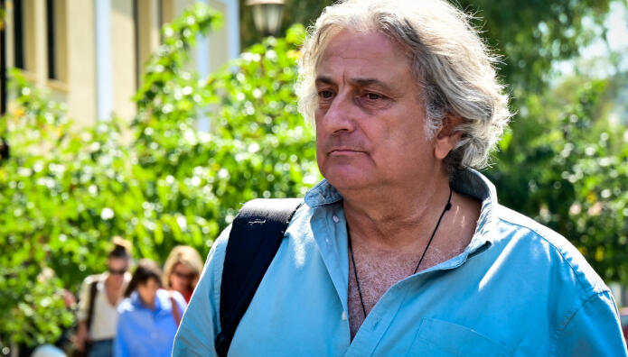 Μαζωνάκης: 40 ευρώ ανά πελάτη για τον υπνοθεραπευτή