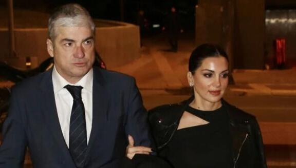 Σταματίνα Τσιμτσιλή: Με Royal Blue Δημιουργία Σε Dinner