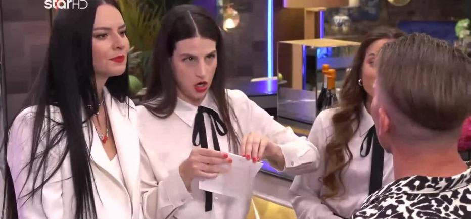 Ο Τάσος ήρθε στο First Dates με δώρα για όλους