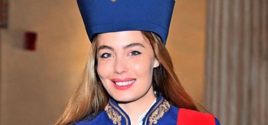 Καλλιμούκου: Πήρε Πτυχίο Νομικής - «Ευχαριστώ την Παναγιά»