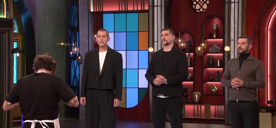 MasterChef: Αυτός είναι ο νικητής του Mystery Box κι ο πρώτος αρχηγός!