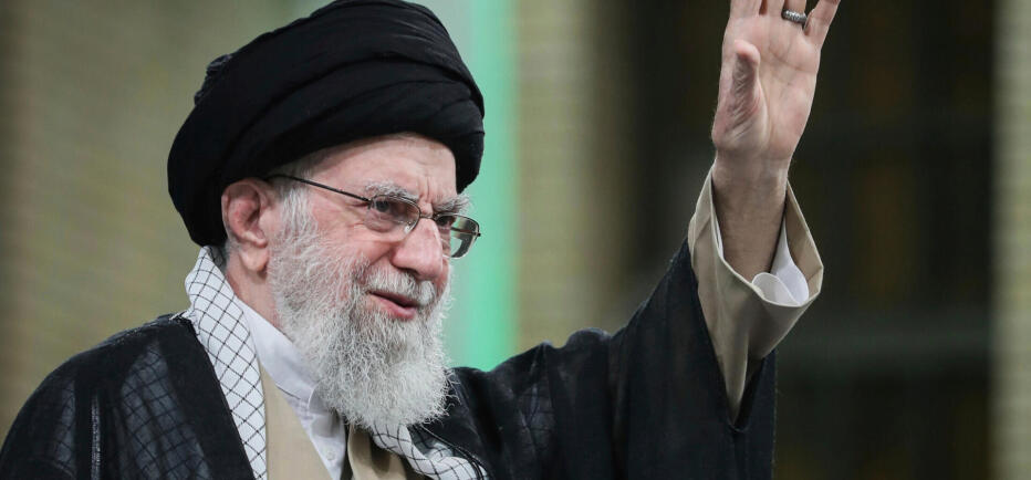 Ιράν: Με πυραύλους από το διάστημα εξοντώθηκε ο Χαμενεΐ