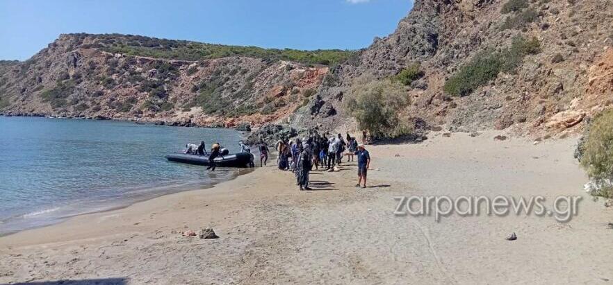 Πάνω από 400 μετανάστες έφτασαν στην Κρήτη - Σε εξέλιξη επιχείρηση διάσωσης