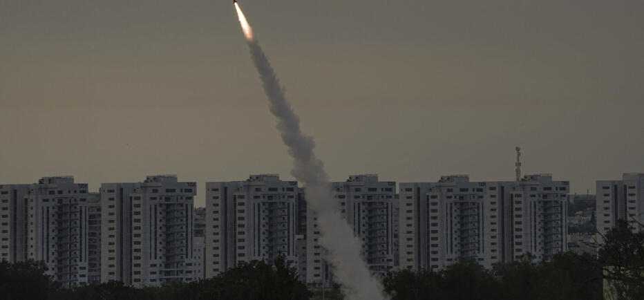 Τραμπ: Νέες απειλές αν σταματήσει η ροή πετρελαίου στα Στενά του Ορμούζ