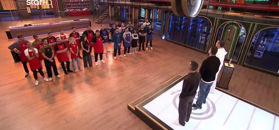 MasterChef: Οι μπριγάδες μονομαχούν μεταξύ τους λίγο πριν συγκατοικήσουν