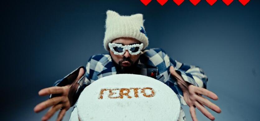 Ο Akylas χτυπά κόκκινο με το official music video του Ferto