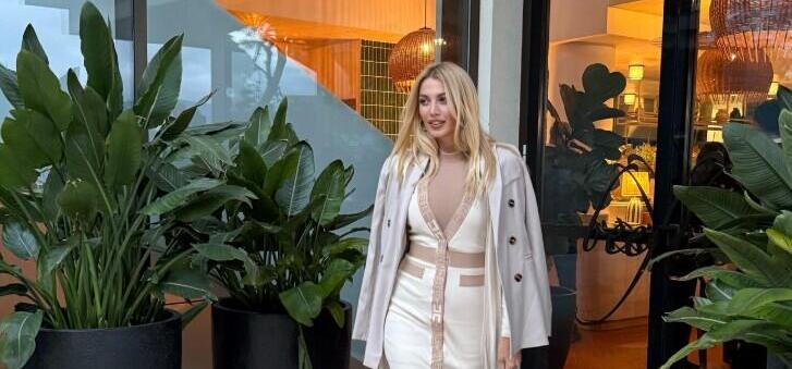 Κωνσταντίνα Σπυροπούλου: Με την πιο hot puffy bag της σεζόν- Πόσο κοστίζει;