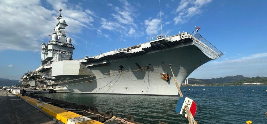 Απίθανη γκάφα: Γάλλος αξιωματικός «πρόδωσε» τη θέση του «Σαρλ ντε Γκωλ»