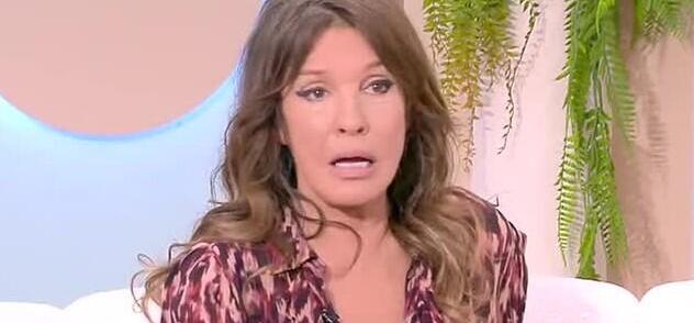 Βάνα Μπάρμπα: «Έβλεπα τον εαυτό μου στον καθρέφτη και έσβηνα τα φώτα»