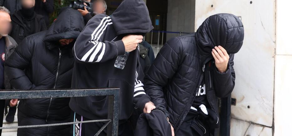 Τι απαντά το πασίγνωστο μοντέλο για την απάτη