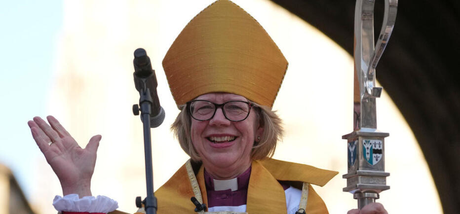 Γυναίκα ενθρονίστηκε πρώτη φορά Αρχιεπίσκοπος στην Αγγλικανική Εκκλησία!