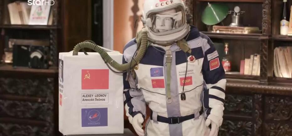 Η Αγγελίνα πήγε στο Cash or Trash με έναν αστροναύτη