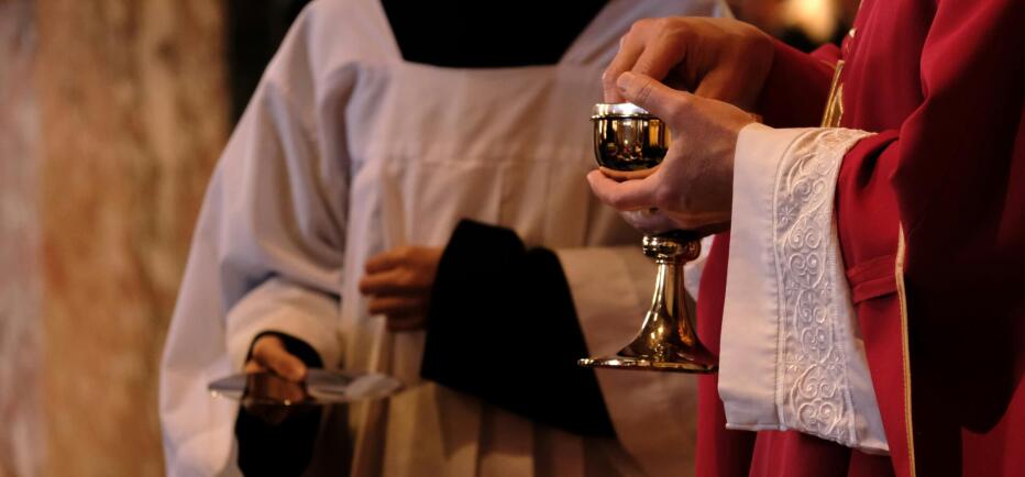 Πότε «πέφτει» το Καθολικό Πάσχα και πώς το γιορτάζουν