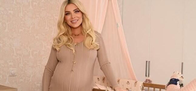 Κατερίνα Καινούργιου: Μας δείχνει την κούνια της κόρης της