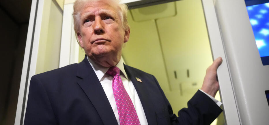 Τραμπ: «Βλέπει» συμφωνία με τους νέους Ιρανούς ηγέτες - Θέλει τη νήσο Χαργκ