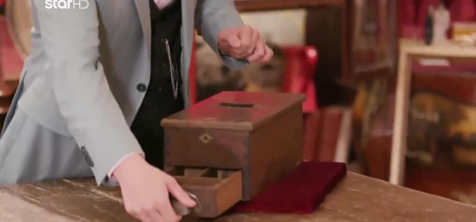 Cash or Trash: Ο Μαρίνης δίνει ιδέα στη Ρογδάκη για την ταμειακή μηχανή