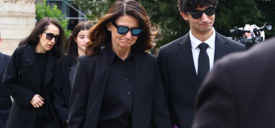 Κηδεία Μαρινέλλας: Στη Μητρόπολη η σορός της - Ράκος η κόρη της, Τζωρτζίνα