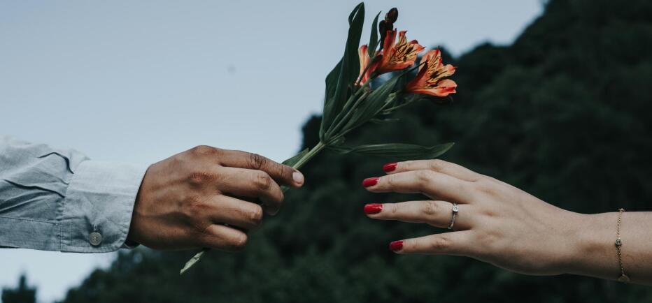 Εορτολόγιο: Ποιοι γιορτάζουν στις 6 Aπριλίου