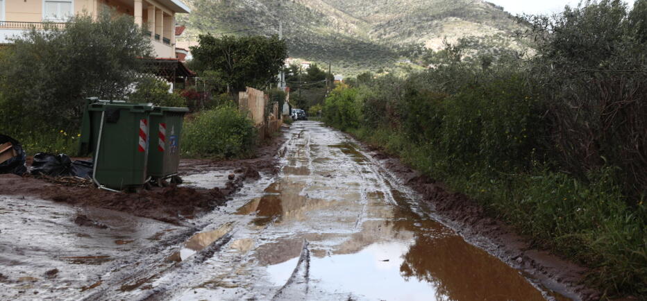 Έκτακτο δελτίο καιρού: Συνεχίζεται και αύριο η κακοκαιρία  - Πού θα βρέχει