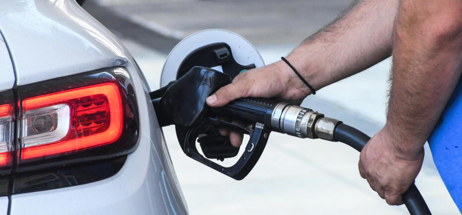 Πρόστιμα σε πρατήρια σε Αττική & Ρόδο για υπέρβαση του πλαφόν στα καύσιμα