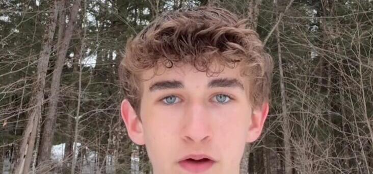 Ο 14χρονος Ντιν έφτιαξε δικό του κόμμα και κατεβαίνει υποψήφιος κυβερνήτης!