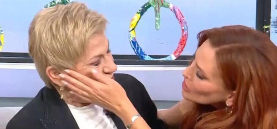Χρύσα Ρώπα: Ξέσπασε σε δάκρυα on air – Η αγκαλιά της Σίσσυς Χρηστίδου