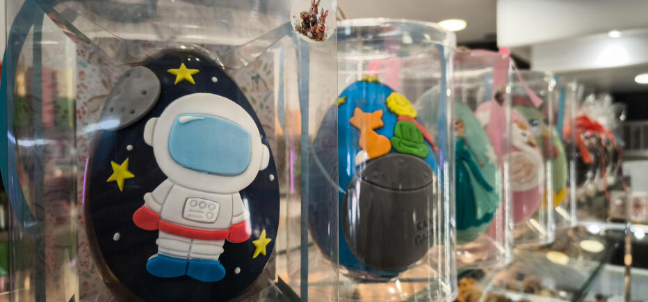 Πασχαλινό τραπέζι: Πόσο θα κοστίσει φέτος; Οι τιμές για αρνί και τσουρέκι