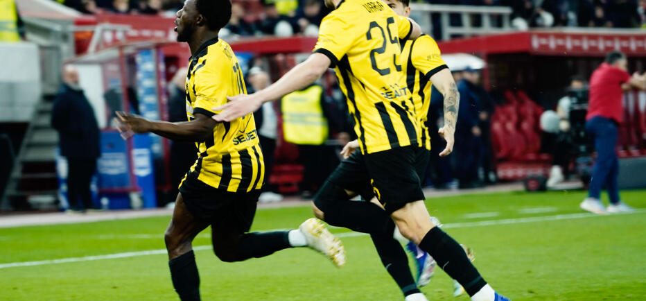 Κιτρινόμαυρη η κορυφή, καλπάζει για τίτλο η ΑΕΚ