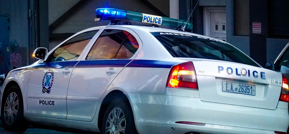 Πάλληνη: Άνδρας βρέθηκε νεκρός σε χαντάκι - Είχε τάιραπ γύρω από τον λαιμό