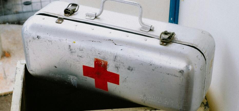 Κουτί πρώτων βοηθειών: Τι πρέπει να έχουν οι οδηγοί στα ΙΧ από 18 Ιουνίου