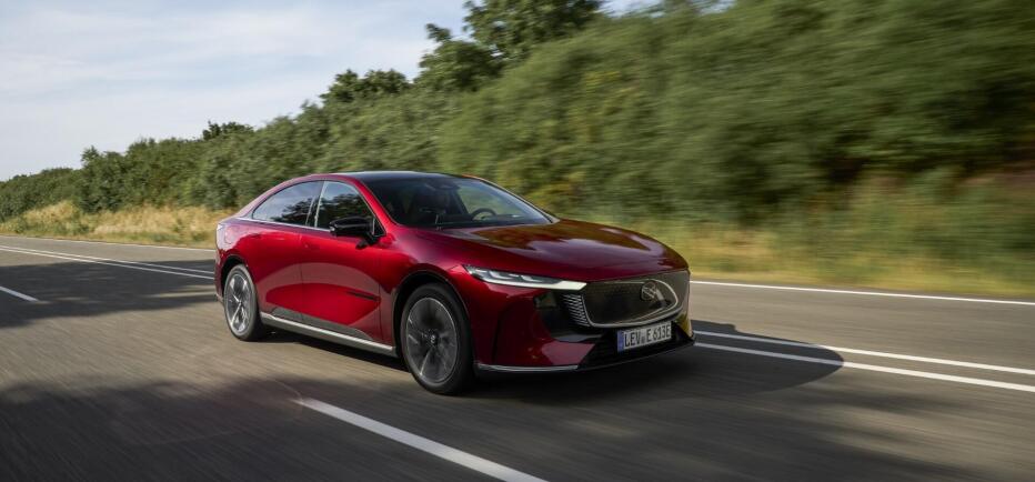 MAZDA 6e: Αναδείχθηκε το αυτοκίνητο με την καλύτερη σχεδίαση για το 2026