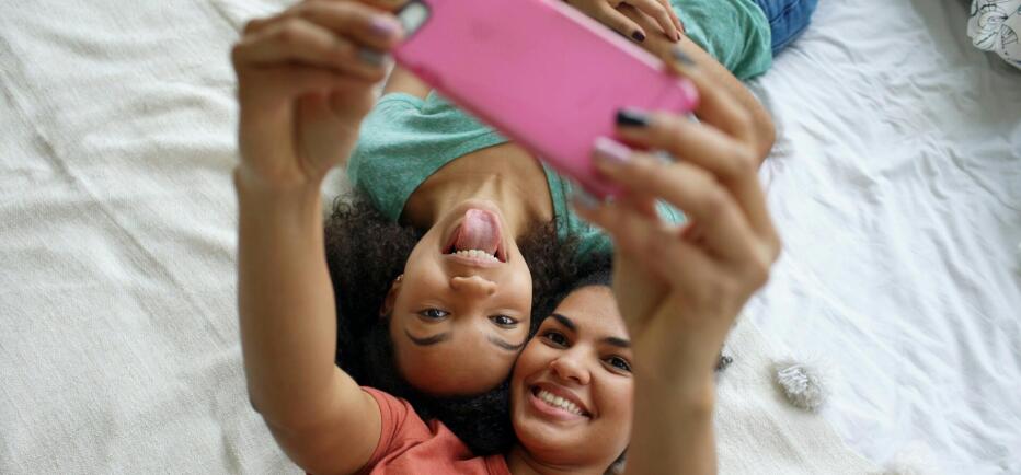 Ψηφιακός κόφτης στα social media: Σήμερα οι ανακοινώσεις