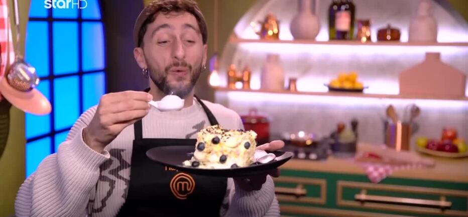 Ο Γιώργος πρωτοτυπεί ξανά: Έφτιαξε τούρτα για τα 10 χρόνια MasterChef!