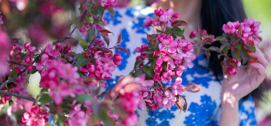 Πάσχα 2026: Τι να φορέσω από την Ανάσταση μέχρι το γιορτινό τραπέζι