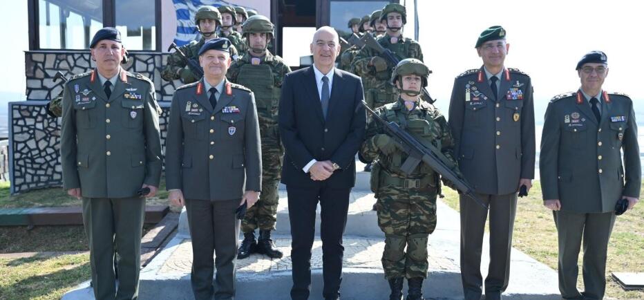 Ευχές Δένδια από το επιτηρητικό φυλάκιο «126» στον Έβρο