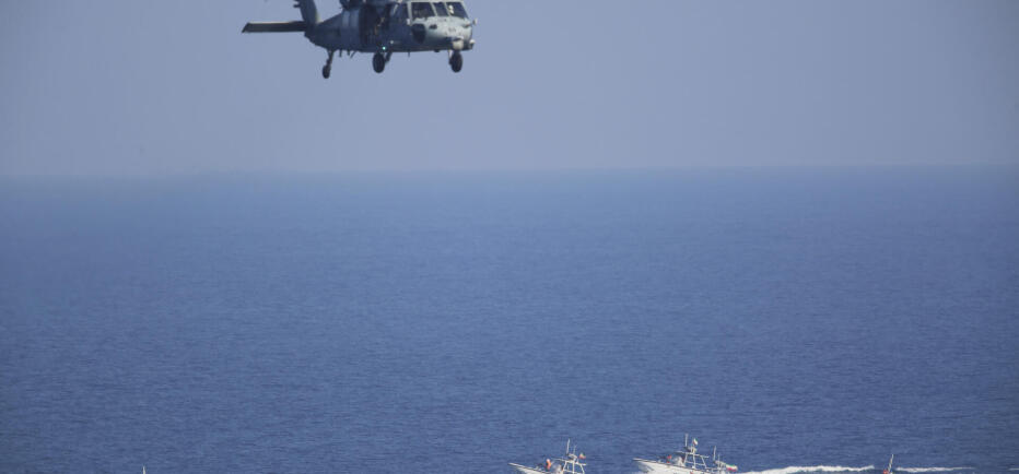 Ιράν: Ο Τραμπ ανακοίνωσε ναυτικό αποκλεισμό των Στενών του Ορμούζ