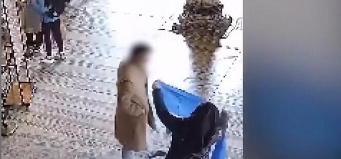 Αγιά Σοφιά: Στη φυλακή δύο Έλληνες τουρίστες γιατί άνοιξαν ελληνική σημαία