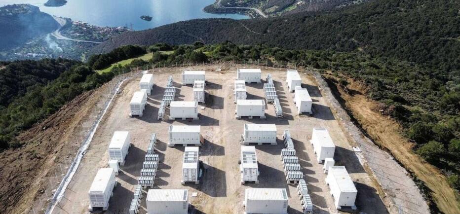 MORE: Σε λειτουργία τρία από τα πρώτα έργα αποθήκευσης ηλεκτρικής ενέργειας