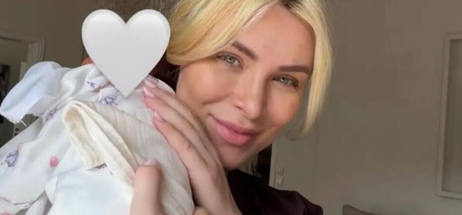 Κατερίνα Καινούργιου: Η κόρη της συμπλήρωσε δύο εβδομάδες ζωής!