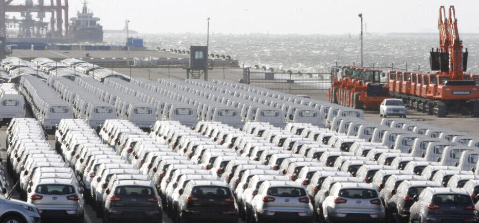 Ο πόλεμος πλήττει και την αυτοκινητοβιομηχανία: «Στερεύει» το αλουμίνιο