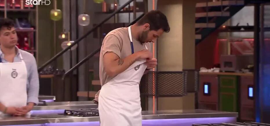 MasterChef: Μετά τον Πάνο, και ο Χάρης παραιτήθηκε από την ηγεσία των μπλε