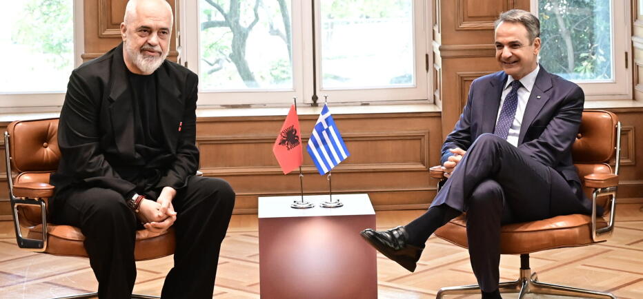 Μητσοτάκης σε Ράμα: Να λύσουμε τα εκκρεμή ζητήματα