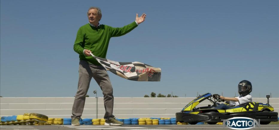 Traction: Μια μοναδική μηχανοκίνητη αναμέτρηση μεταξύ διασημοτήτων!