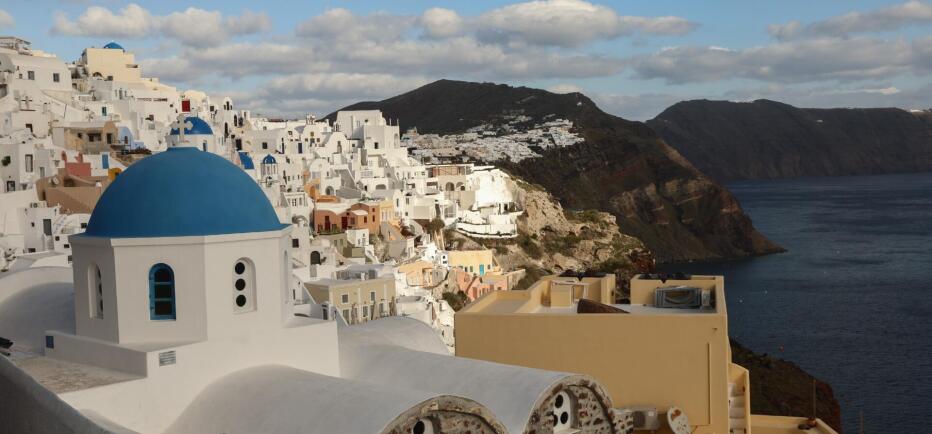 Η Αγία Ειρήνη καθιερώνεται επίσημα ως Πολιούχος της Σαντορίνης