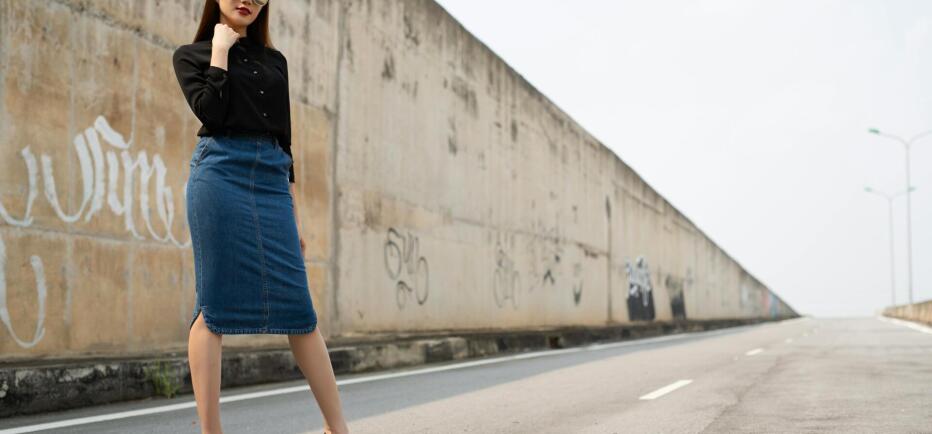 Η pencil skirt επιστρέφει πιο σύγχρονη και ευέλικτη από ποτέ