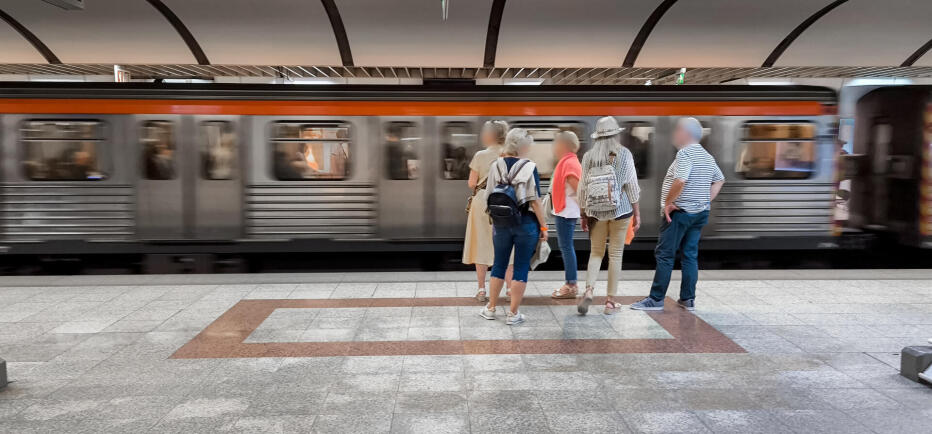 Στα 100 ευρώ το πρόστιμο για τους επιβάτες χωρίς εισιτήριο στα ΜΜΜ
