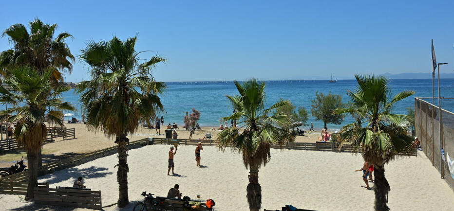 Καιρός: Κυριακή με τον υδράργυρο στους 35°C - Μπόρες στα ηπειρωτικά