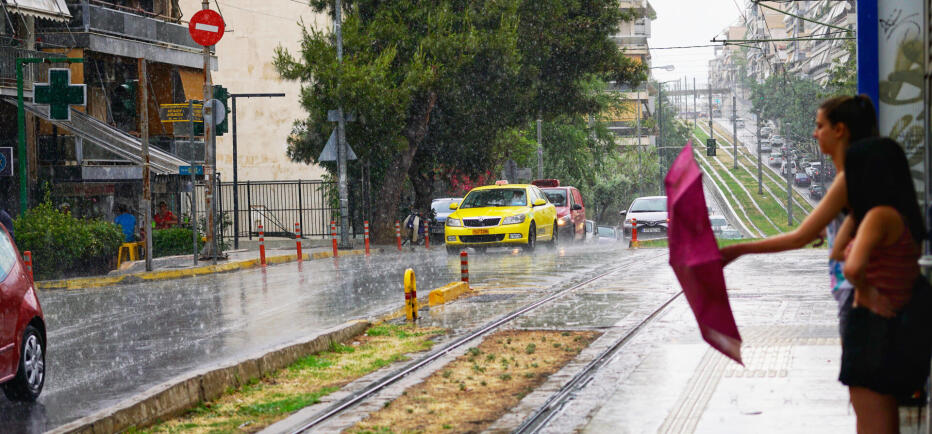 Νέο έκτακτο δελτίο καιρού: Βροχές και καταιγίδες σε επτά περιοχές