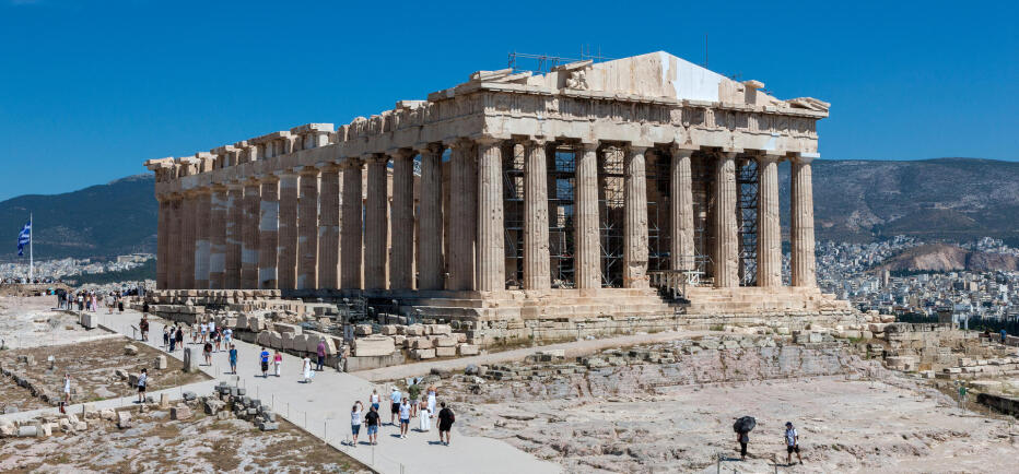 Ιστορική στιγμή: Ο Παρθενώνας αποκαλύπτεται ξανά στο μεγαλείο του