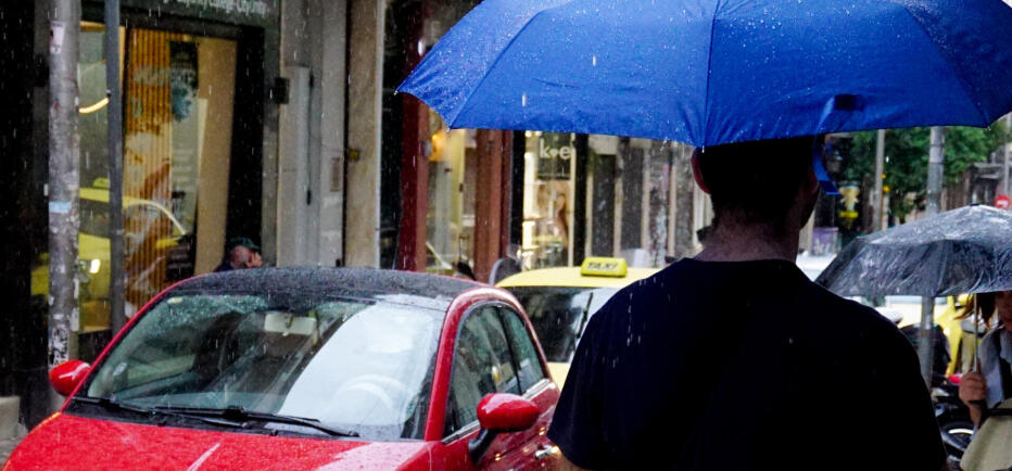 Καιρός: Έρχεται 48ωρο με καταιγίδες, κεραυνούς και χαλάζι